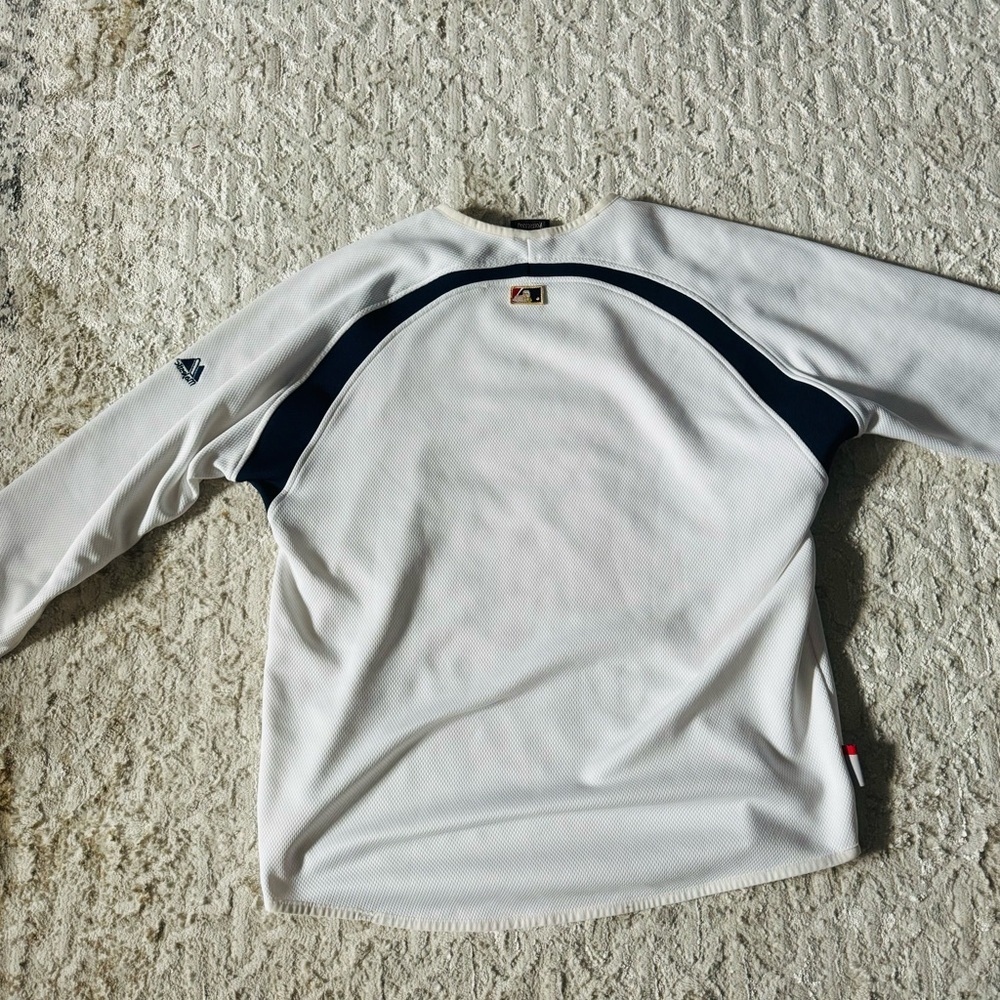Vintage NY Yankees Majestic White Long Sleeve Shirt. Cooperstown - Picture 2 of 6